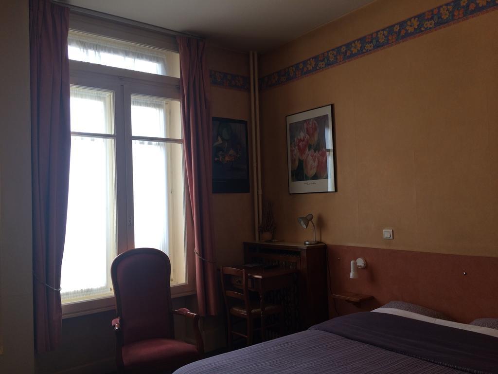 Hotel De Paris Charleville-Mézières Exteriör bild