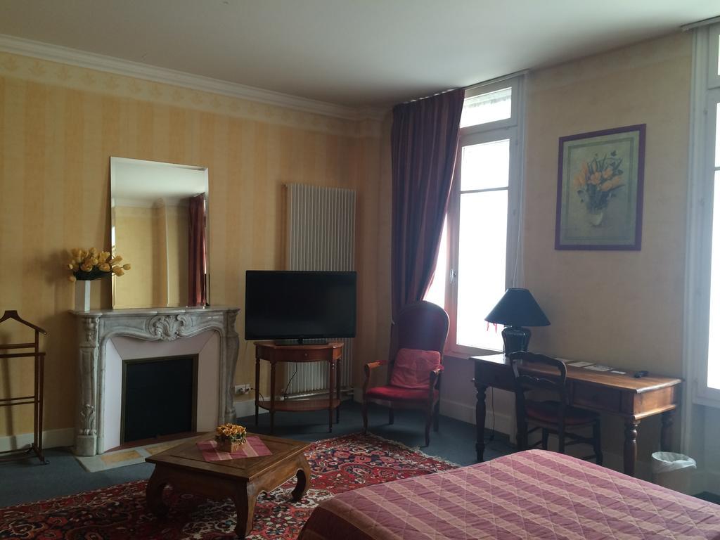 Hotel De Paris Charleville-Mézières Exteriör bild